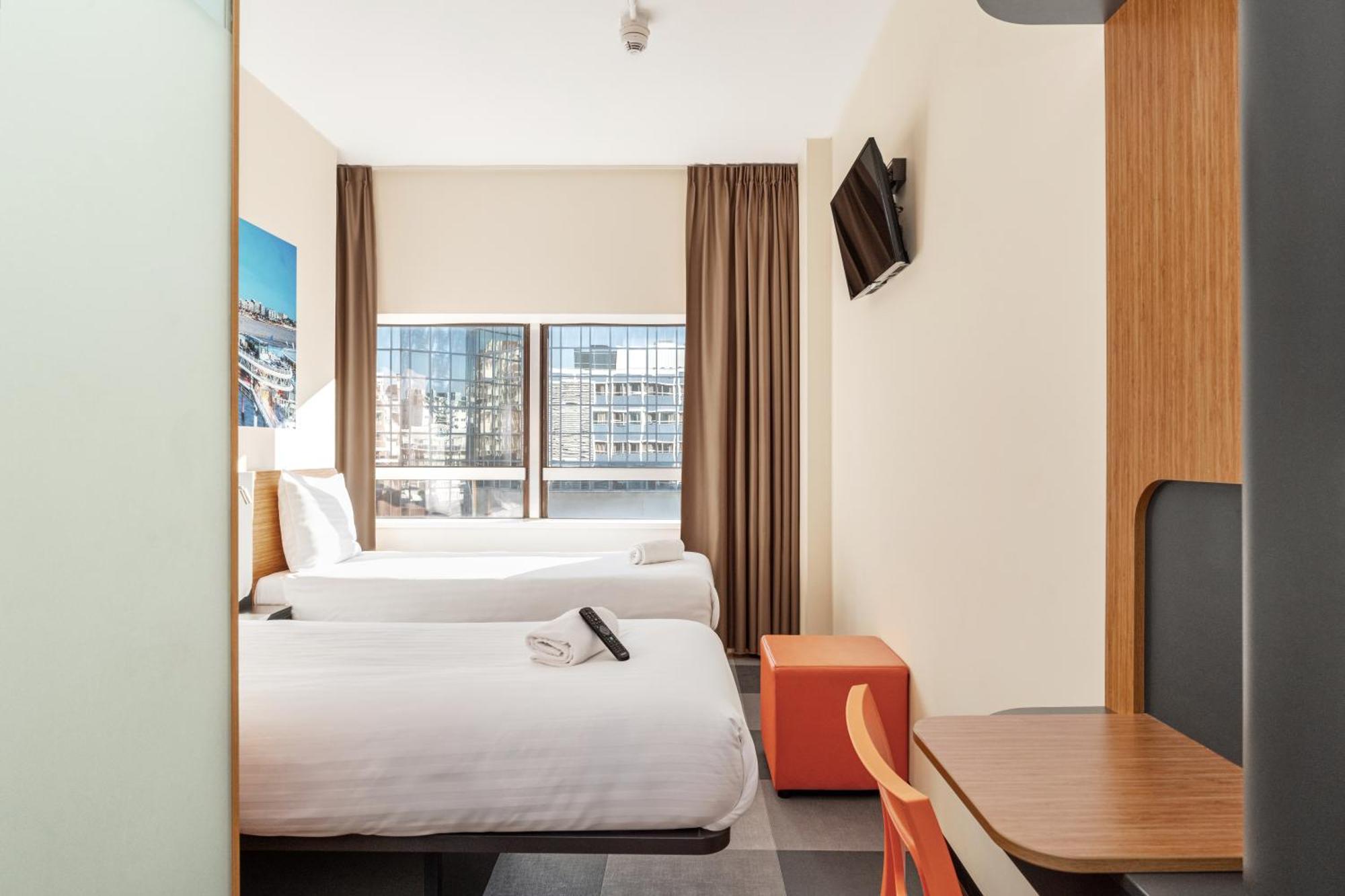 Easyhotel Scheveningen 2* Den Haag