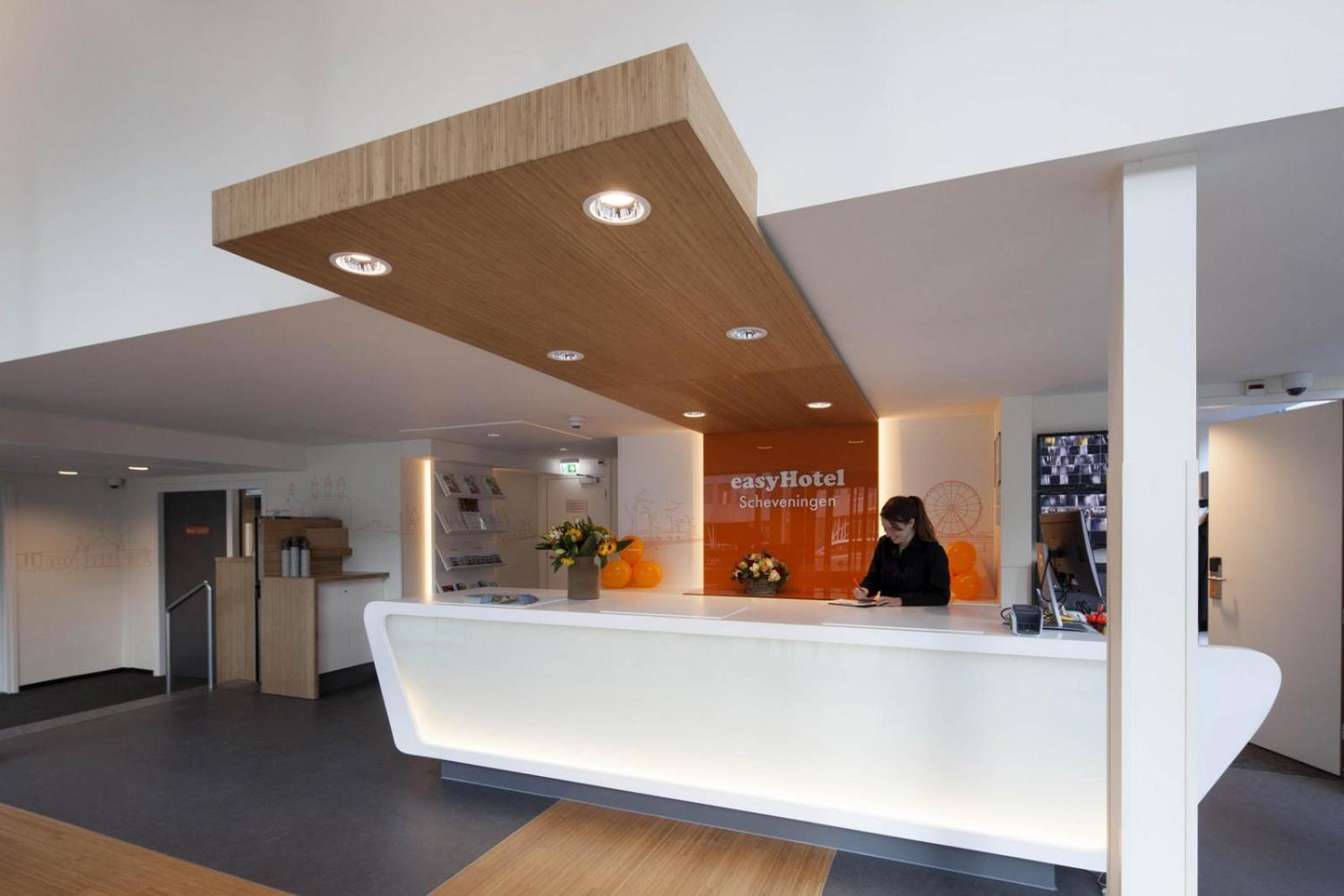 Hotel Easyhotel Scheveningen 2*